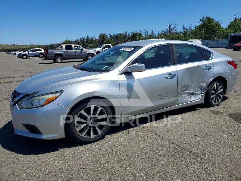2017 Nissan ALTIMA photo