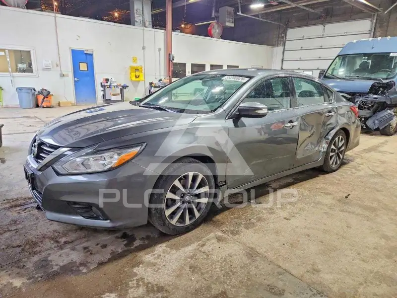 2017 Nissan ALTIMA фото