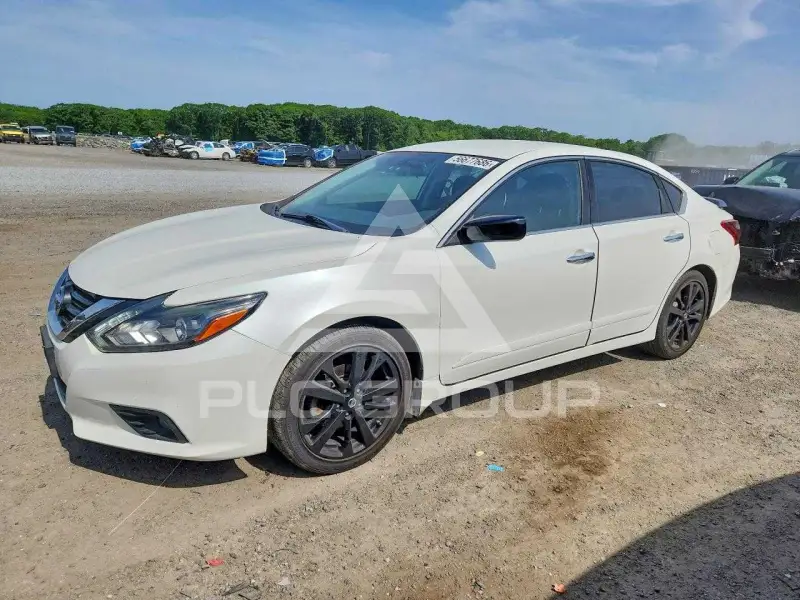 2017 Nissan ALTIMA photo
