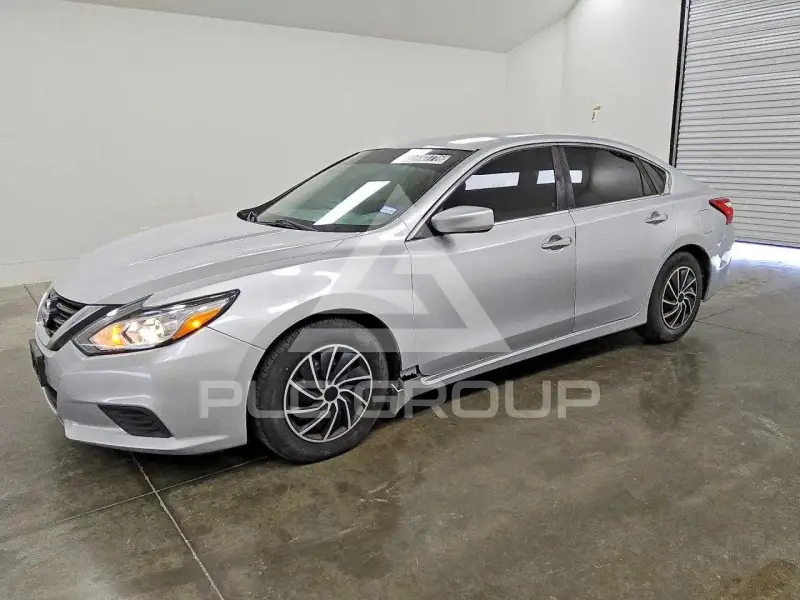 2017 Nissan ALTIMA фото