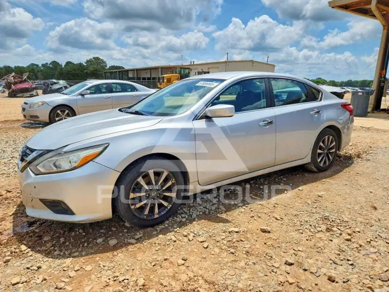 2017 Nissan ALTIMA photo
