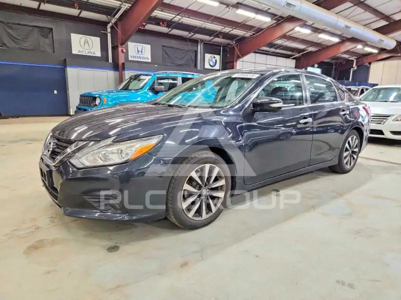 2017 Nissan ALTIMA фото