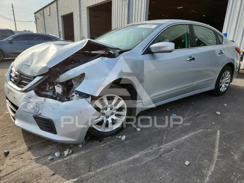 2017 Nissan ALTIMA photo
