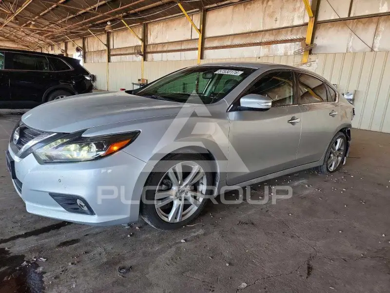 2017 Nissan ALTIMA photo