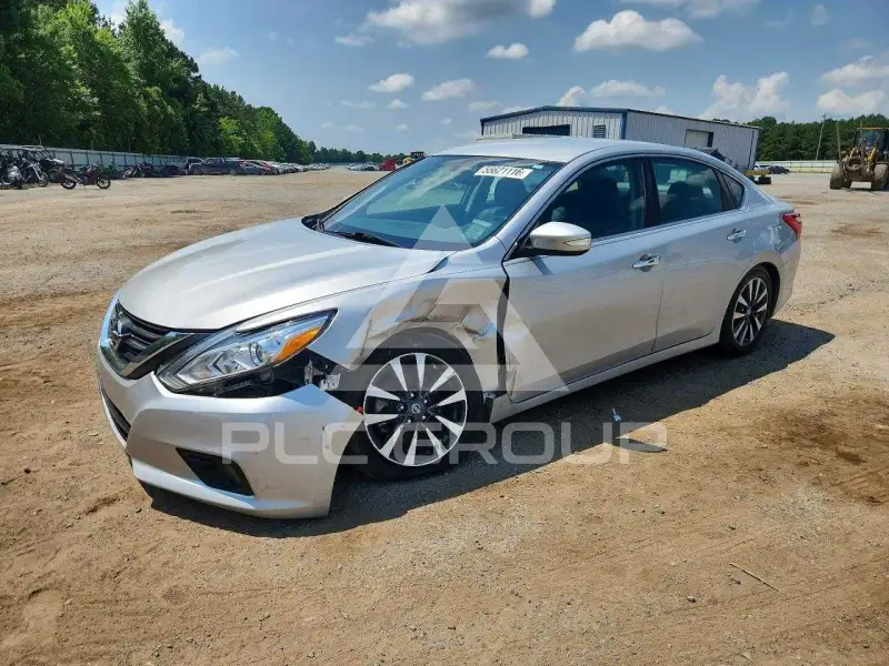 2017 Nissan ALTIMA фото