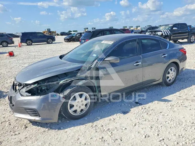 2017 Nissan ALTIMA photo