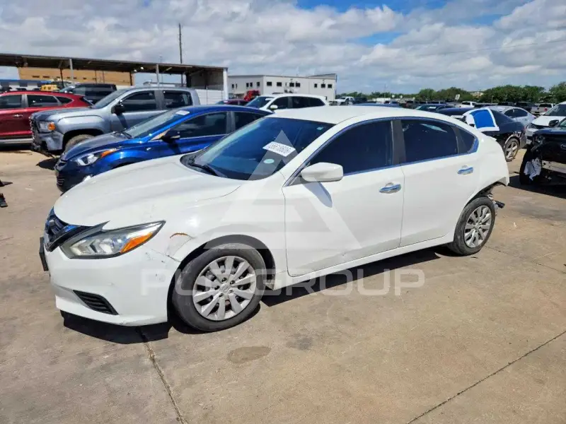 2017 Nissan ALTIMA фото