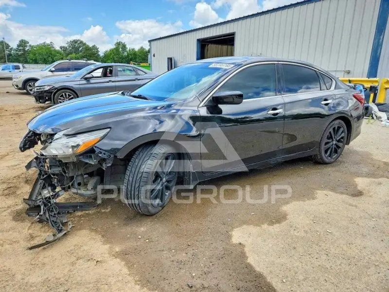 2017 Nissan ALTIMA фото