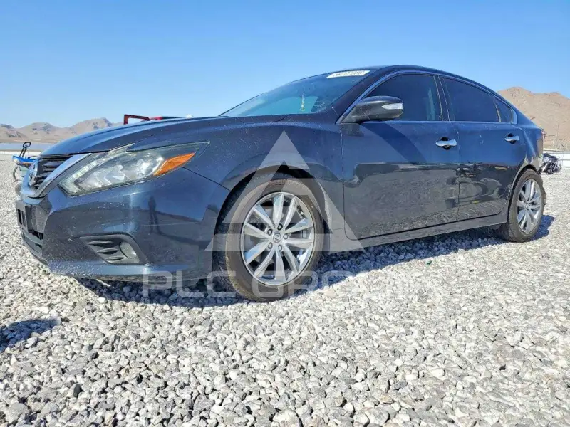 2017 Nissan ALTIMA photo