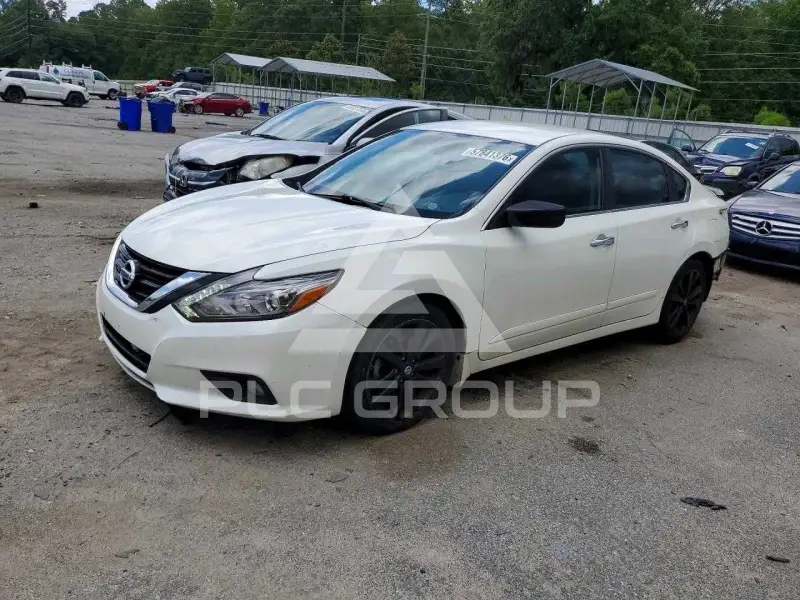 2017 Nissan ALTIMA photo