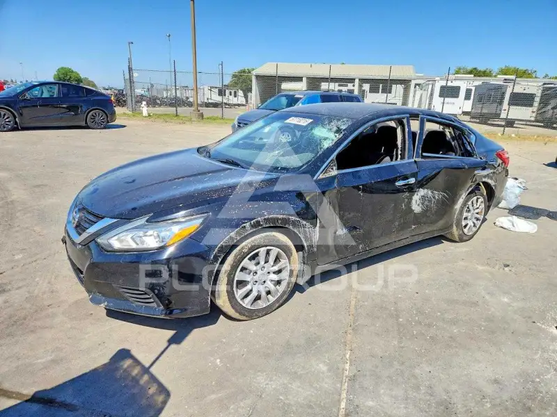 2017 Nissan ALTIMA photo