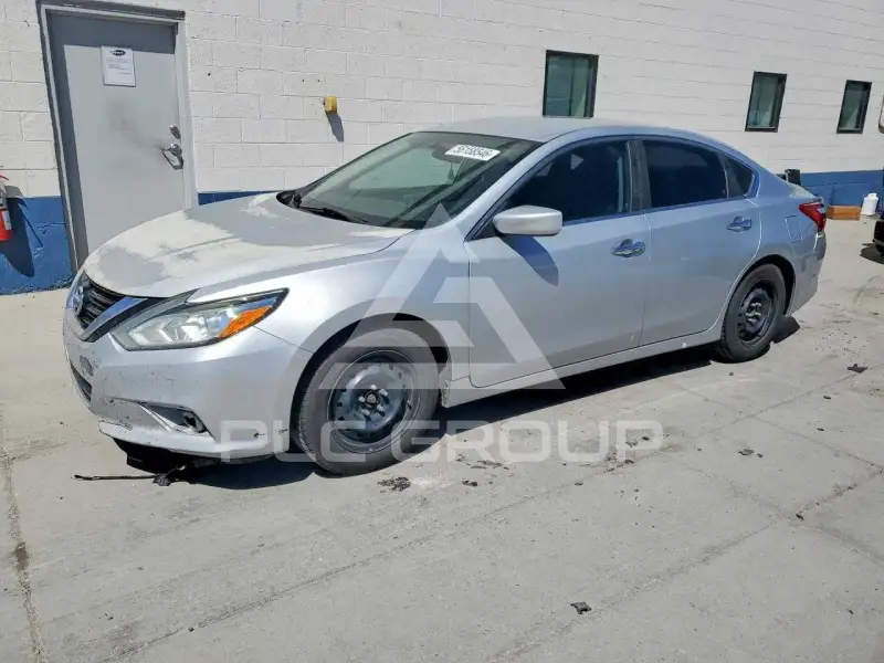 2017 Nissan ALTIMA photo