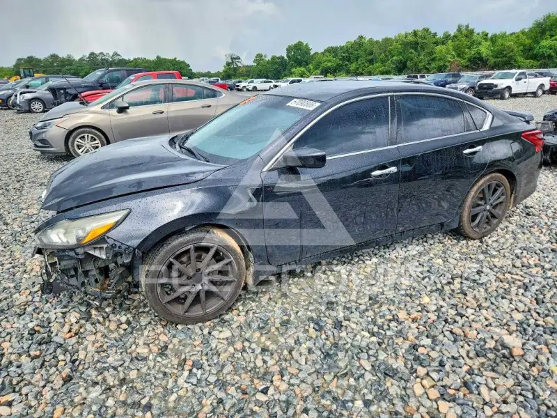 2017 Nissan ALTIMA photo