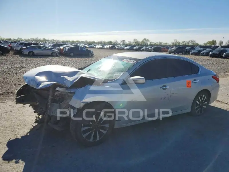 2017 Nissan ALTIMA фото