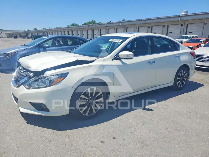 2017 Nissan ALTIMA фото