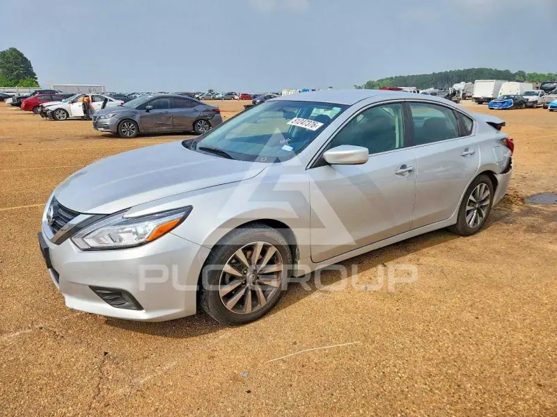 2017 Nissan ALTIMA photo