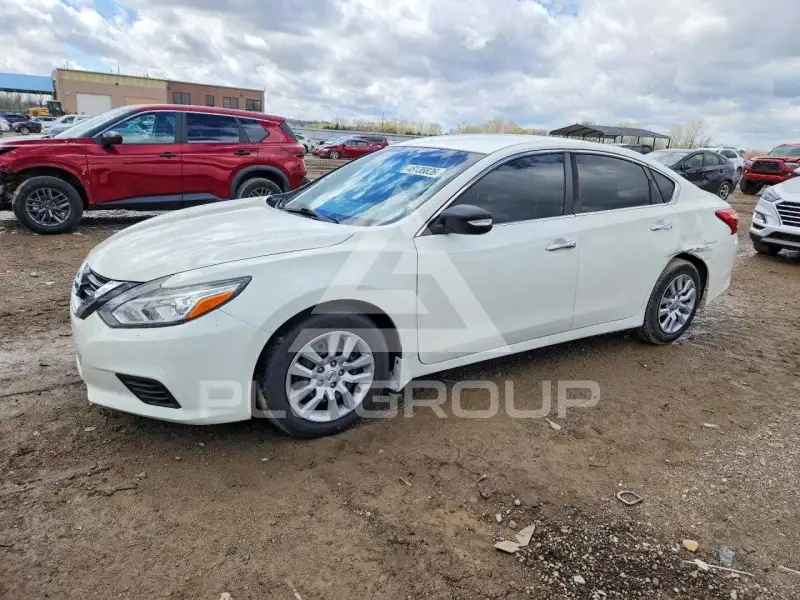 2017 Nissan ALTIMA фото