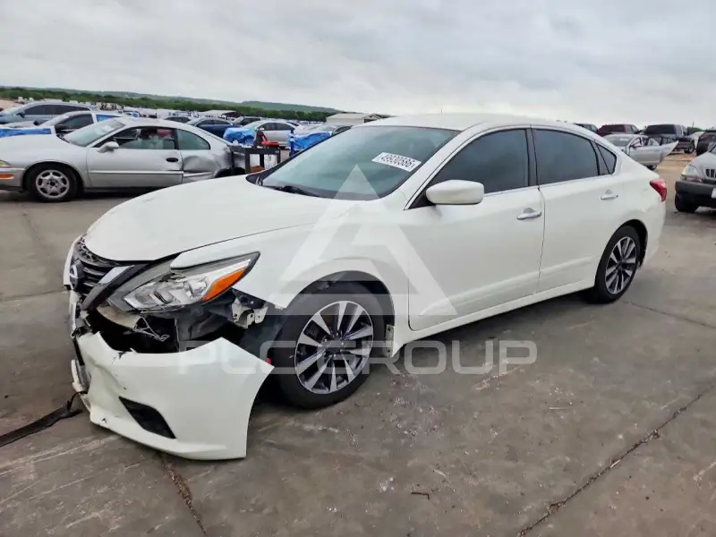 2017 Nissan ALTIMA photo