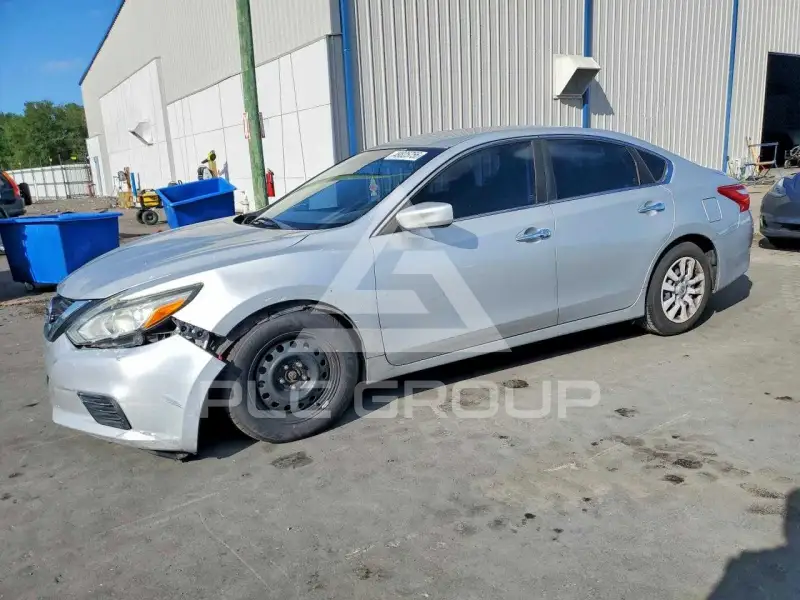 2017 Nissan ALTIMA фото