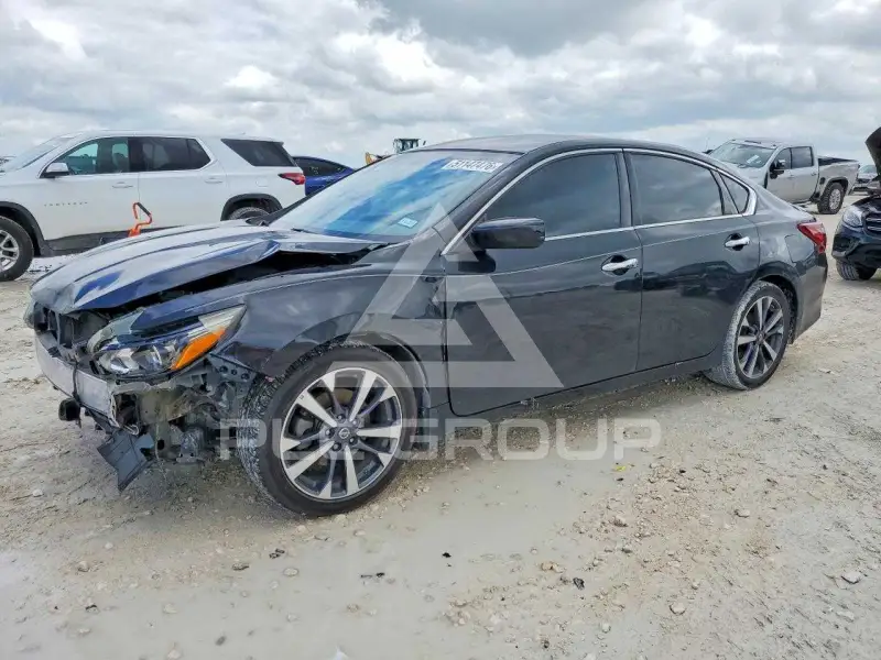 2017 Nissan ALTIMA photo