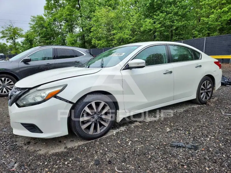 2017 Nissan ALTIMA фото