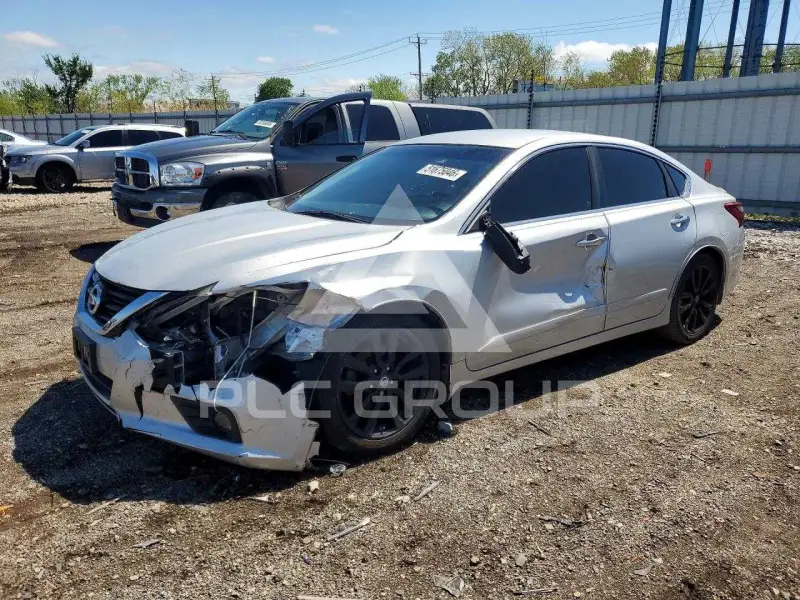 2017 Nissan ALTIMA фото
