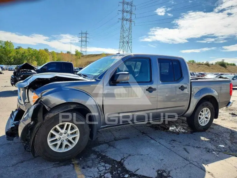 2017 Nissan FRONTIER photo
