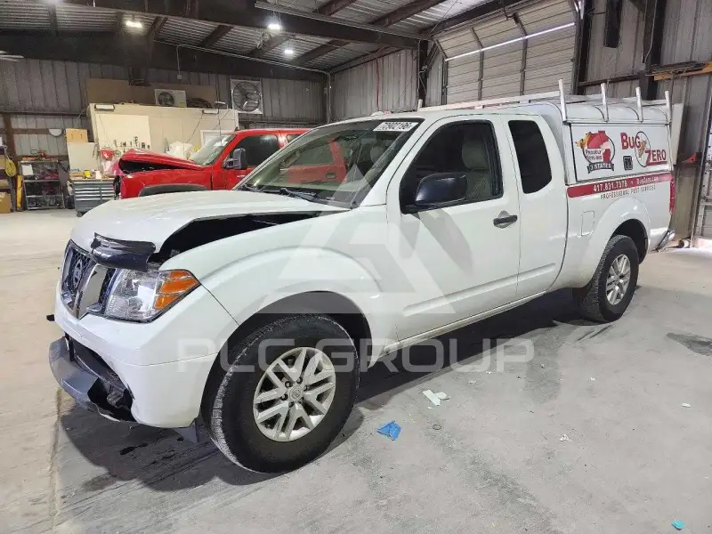 2017 Nissan FRONTIER фото