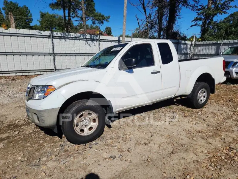 2017 Nissan FRONTIER фото