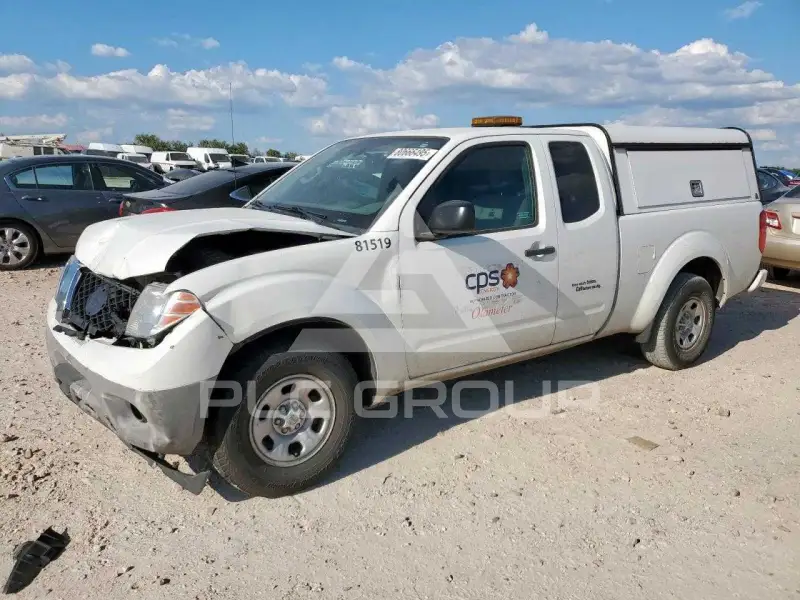 2017 Nissan FRONTIER photo