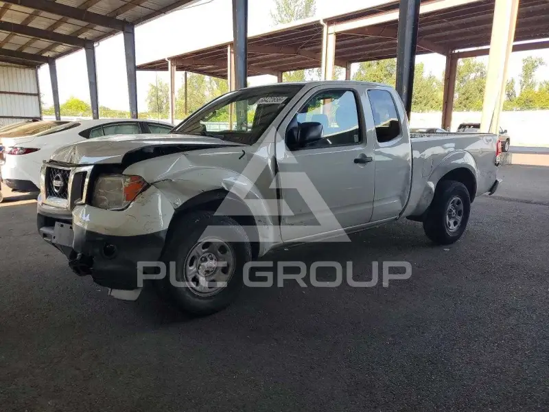 2017 Nissan FRONTIER фото