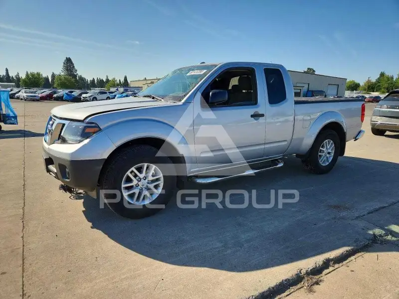 2017 Nissan FRONTIER фото