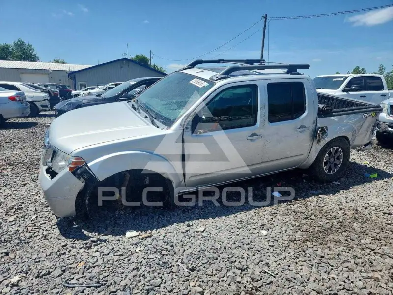 2017 Nissan FRONTIER фото