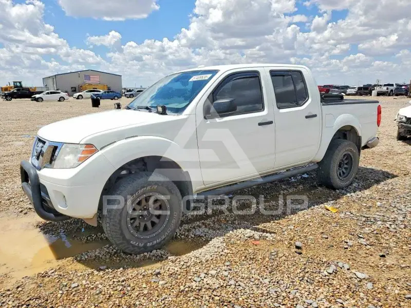 2017 Nissan FRONTIER фото