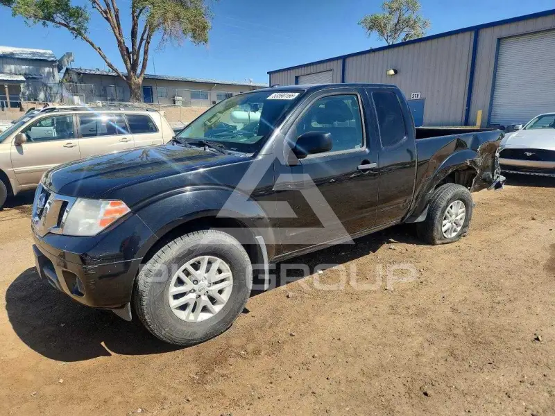 2017 Nissan FRONTIER photo
