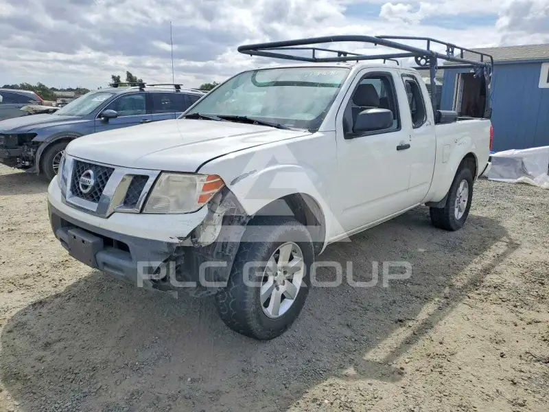 2017 Nissan FRONTIER photo