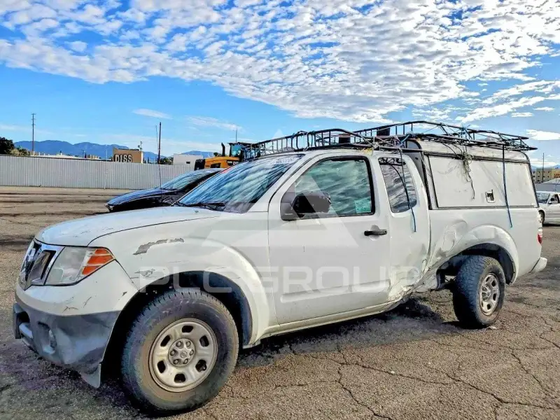 2017 Nissan FRONTIER фото