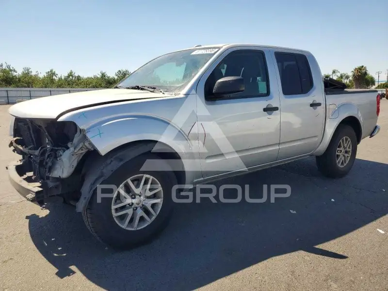 2017 Nissan FRONTIER photo