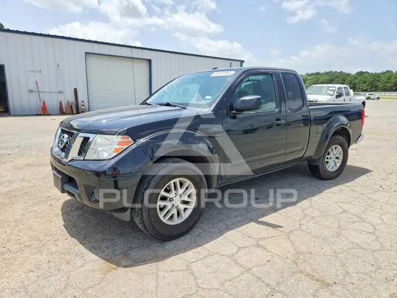 2017 Nissan FRONTIER photo