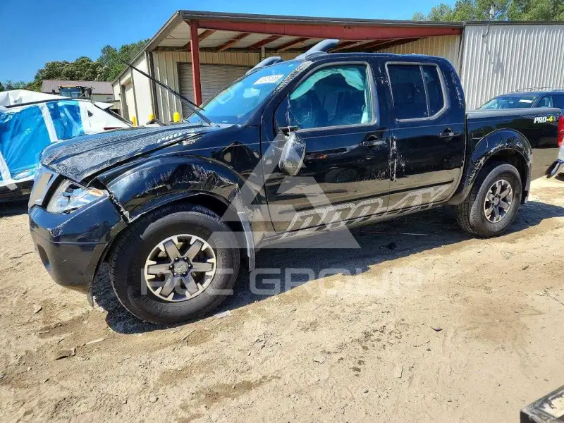 2017 Nissan FRONTIER photo