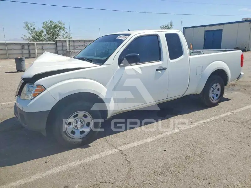 2017 Nissan FRONTIER photo