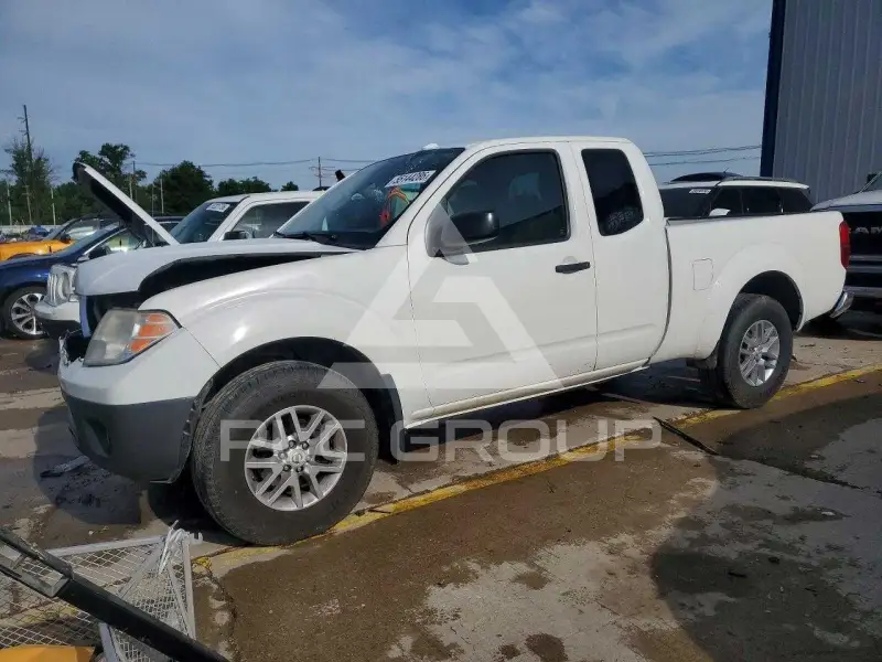 2017 Nissan FRONTIER photo