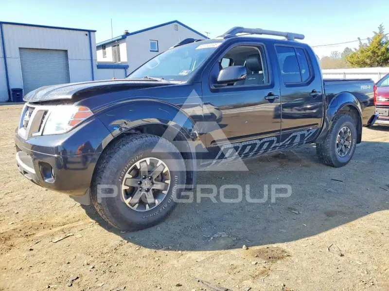 2017 Nissan FRONTIER photo
