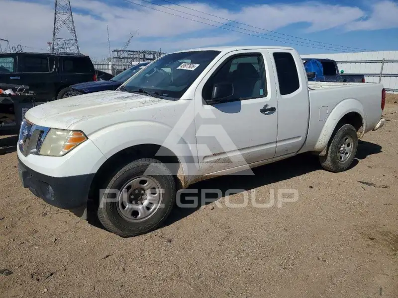 2017 Nissan FRONTIER photo