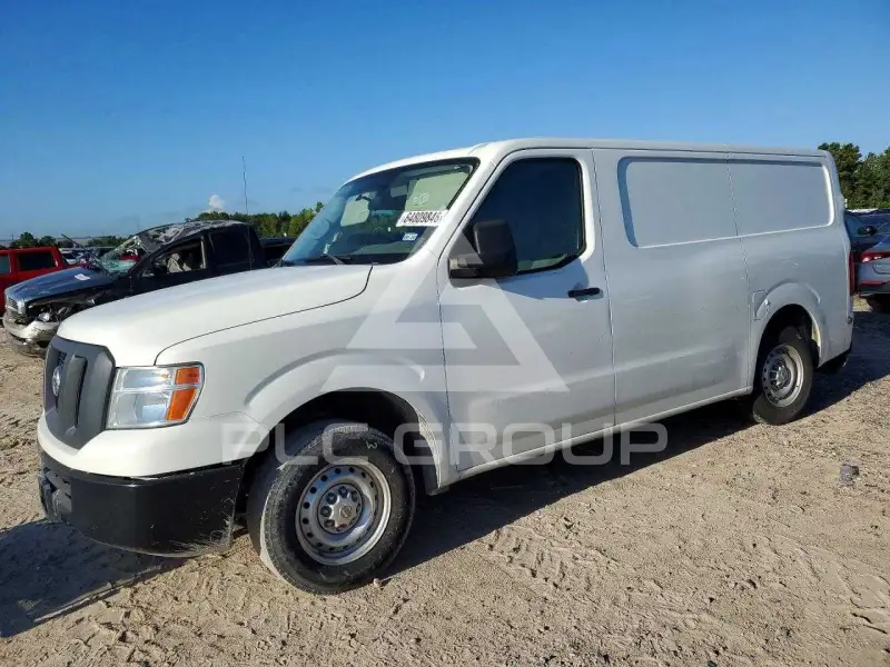 2017 Nissan NV photo