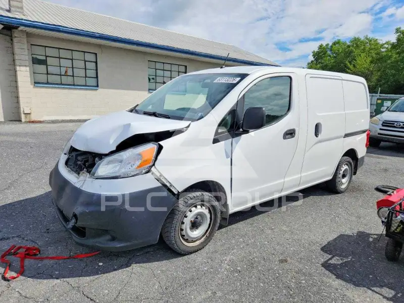 2017 Nissan NV 200 фото