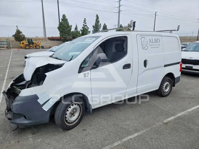 2017 Nissan NV фото