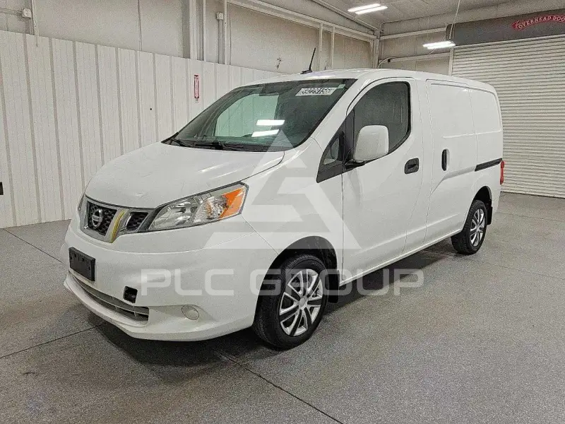 2017 Nissan NV фото