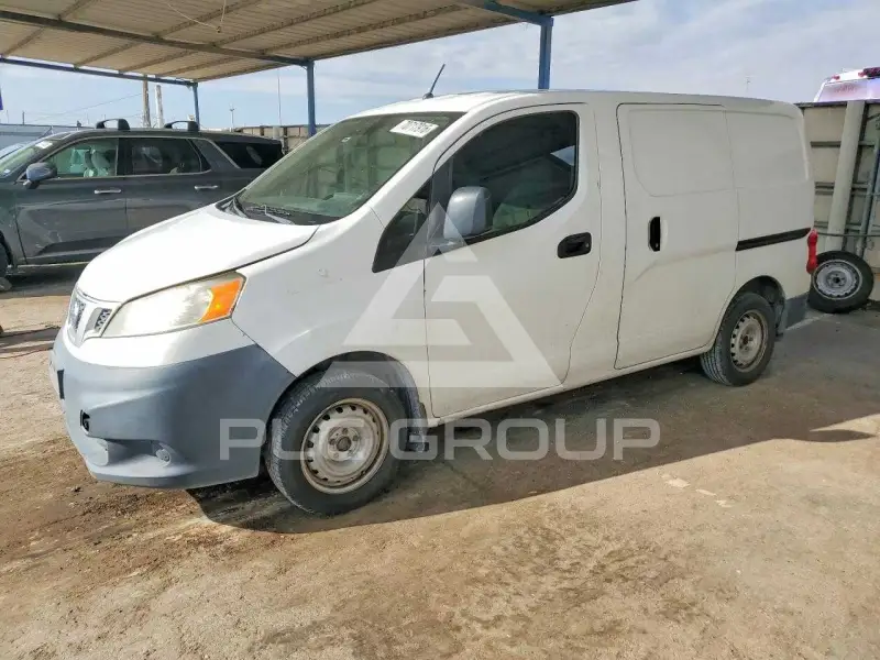 2017 Nissan NV 200 photo