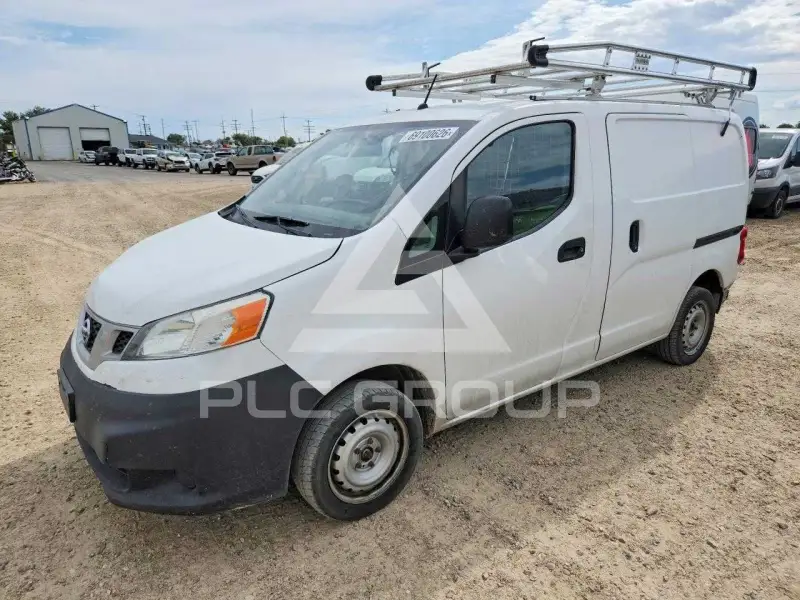 2017 Nissan NV фото